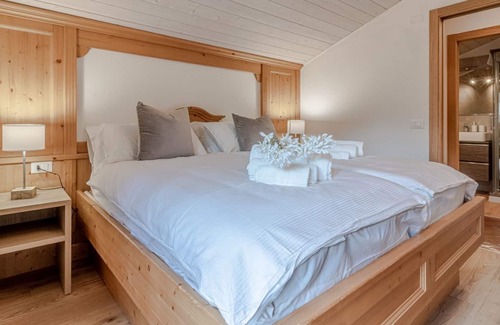 Giustino Apartamento | PINZOLO THREE - ROOM APARTMENT WITH WIFI AND TWO BATHROOM