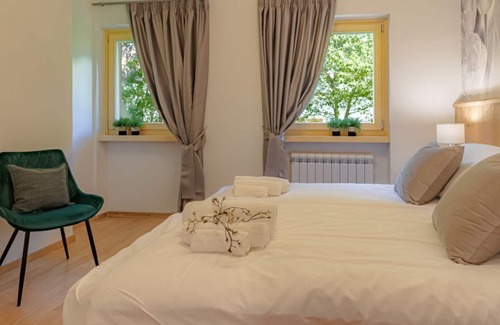 Giustino Apartamento | PINZOLO TWO-ROOM APARTMENT 4 BEDS - WIFI AND TERRACE