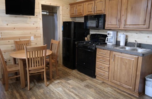 Lincoln Acres Complejo | Pio Pico Camping Resort Cottage 1