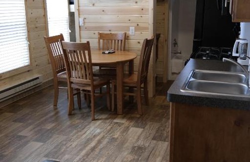 Lincoln Acres Complejo | Pio Pico Camping Resort Cottage 1