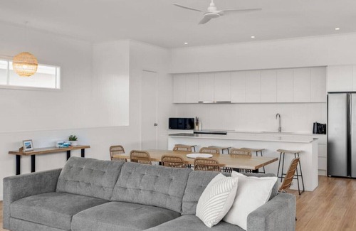McCracken Casa | Pipe Dreams Ocean Views