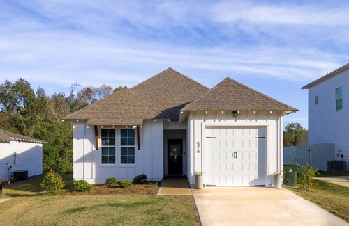 Auburn Casa | Piper on the Plains: Near Campus