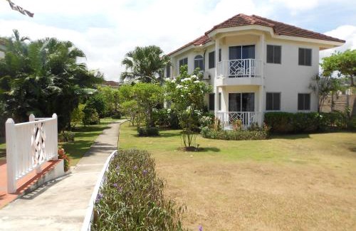 Runaway Bay Complejo | Pipers Cove Resort