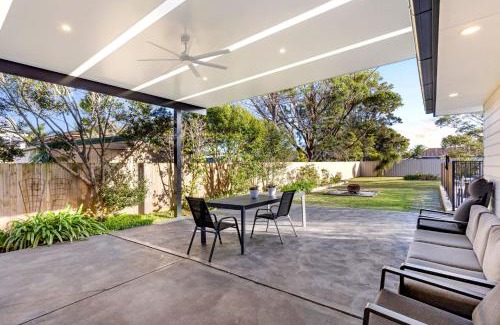 Culburra Beach Casa | Pipers Spot - Pet Friendly - Fireplace with Swimming Pool
