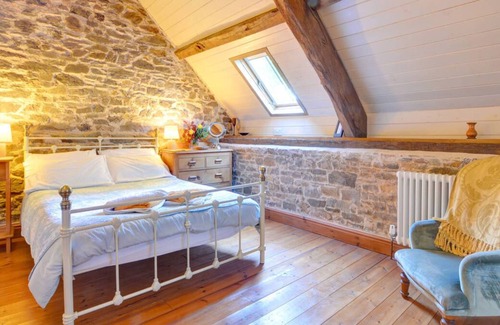 Pumpsaint Casa | Pipistrelle in the beautiful Llanwrda