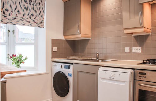 Shrewsbury Casa | PIPPIN'S PLACE, pet friendly, with a garden in Shrewsbury