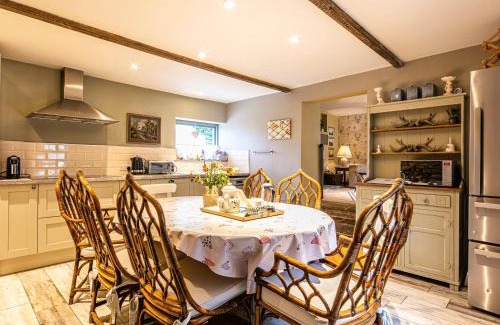 Bakewell Casa | Pippinwell