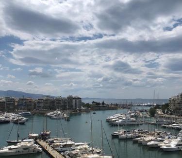 Pasalimani Apartamento | Piraeus Apartment with Endless View