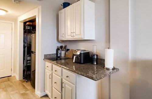 Fort Walton Beach Hotel | Pirates Bay A304