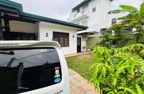 Boralesgamuwa Apartamento | Pirivena Garden Resort - AC Units, Kitchen, Attached Bath Room, & WiFi