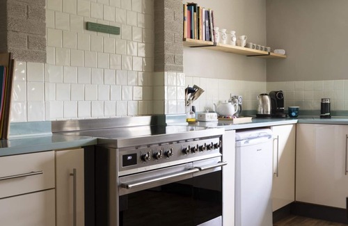 Kelso Cabaña | PIRNIE COTTAGE - a charming four bedroom cottage ideal for families