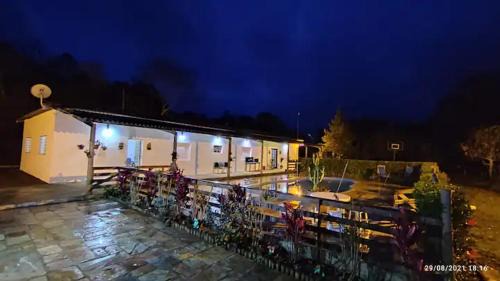Nazare Paulista Casa | Piscina aquecida Mairiporã Sítio Simples Desejo