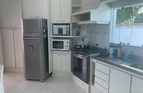 Jardim Acapulco Casa | Piscina c/ Cascata, Churrasqueiras, Sauna, Banco 24hs, Supermercado, Praia