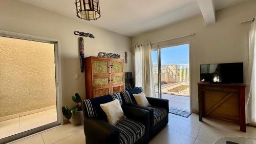 Guaratuba Casa | Piscina e Wi-Fi -Frente para o Mar triplex
