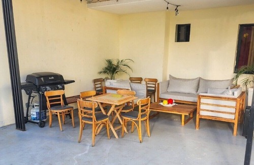 Bajos de Haina Apartamento | Piscina privada grande, BBQ Alojamiento.