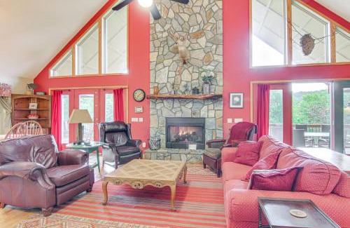 Burnsville Casa | Pisgah National Forest On-Site Home in Burnsville