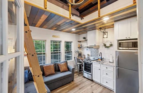 Brevard Cabina | Pisgah Paradise-Privacy, Hot Tub, and Views!