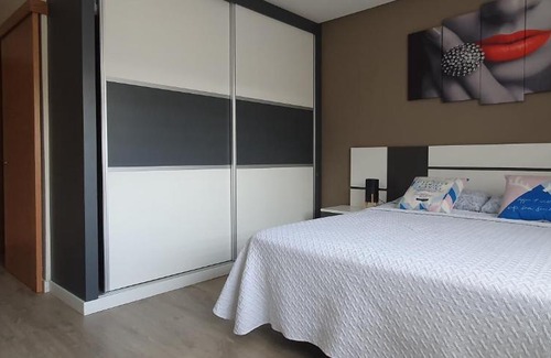Ourense Apartamento | PISO Alhambra VUT OR OOO322