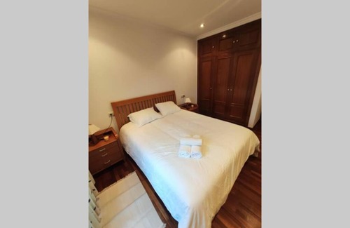 Baiona Apartamento | Piso Céntrico con Terraza y Garaje Para Tu Familia