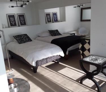 Renaca Casa | Piso completo tipo loft independiente y vista de primera linea