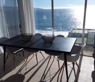 Renaca Casa | Piso completo tipo loft independiente y vista de primera linea