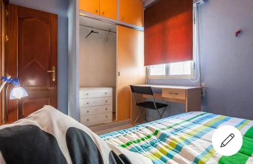 Fontanal-Maria Auxiliadora-Carretera de Carmona Casa | PISO CON BUENA RED WIFFI FIBRA ÓPTICA Alquiler de habitaciones