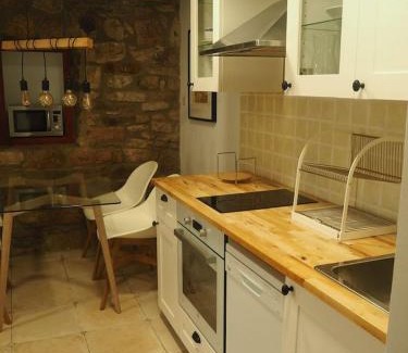 Centro histórico de Hondarribia Apartamento | Piso con encanto en la parte vieja.