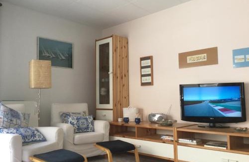 Costa Dorada Apartamento | Piso con vistas al puerto - Wifi