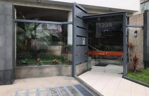 Leuro Casa | ★ Piso elegante y remodelado / 2BR Miraflores ★