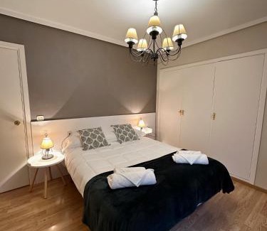 Centro histórico de Baiona Apartamento | Piso en el corazón de Baiona con vistas al mar