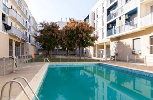 Zuera Apartamento | Piso en residencial con piscina a15 minutos de Zaragoza. Familias Trabajo