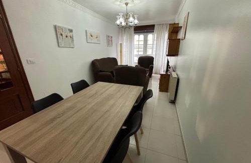 Dean Pequeno Apartamento | Piso en Ribeira centro by Cristian&Tamara "alquileres"