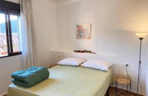 Vall De Almonacid Apartamento | Piso en Vall de Almonacid con vistas, aire acondicionado, Wifi y Smart TV