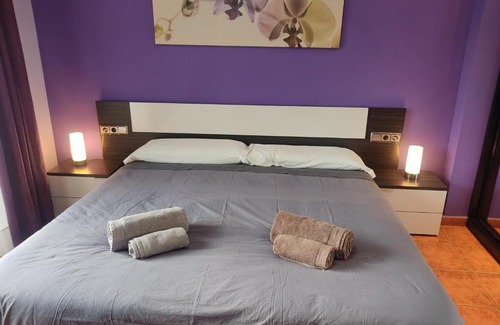 Sabadell Apartamento | PISO EXTERIOR COMPLETO A 20 ' DE BARCELONA.