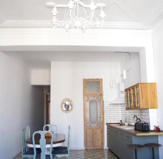 Diputación de Cartagena Casco Apartamento | Piso modernista en casco histórico con garaje