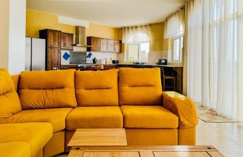 Nadur Villa | Pitt house