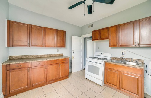 Ross Township Apartamento | Expansivo Pittsburgh Apt - ¡11 minutos al centro!
