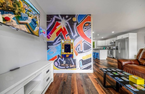 Old Orchard Beach Apartamento | Pixel Perfect Escape: 2BR Retreat w/ Gaming Theme