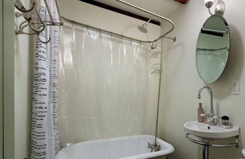 Kabwe Casa | Pizo Lodge