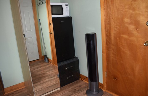 Greentown Apartamento | PL Motel Room #3 - Located at the Heart of Promised Land State Park