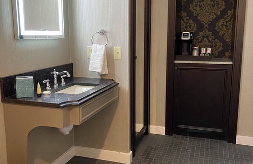 French Quarter Hotel | Place d'Armes Hotel