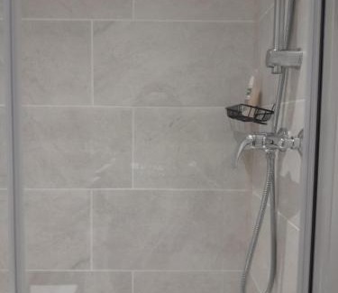 Barking Casa | Place to stay in Longbridge