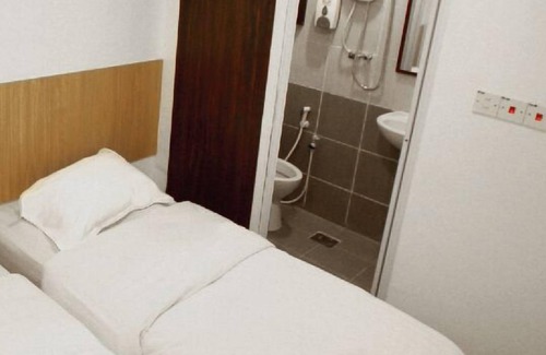 Kuching Hotel | Place2Stay - Riverside