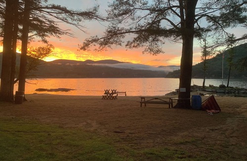 Hadley Casa | Lakeside privada casa en alquiler en Gran Lago Sacandaga en Adirondack Park