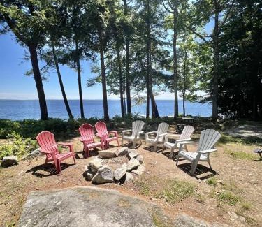 Sebago Villa | PLACYD PINES LIMIT 8 cottage