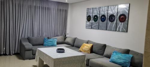 Plage des Nations Apartamento | Plage Des Nations Apartment