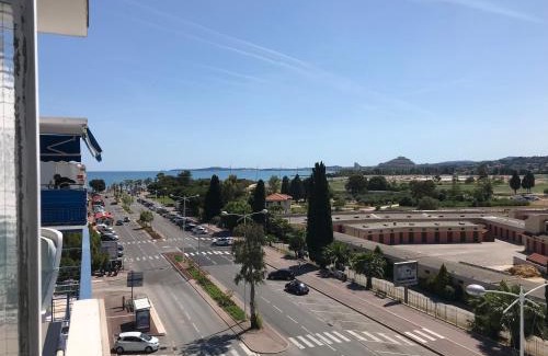 Cros-de-Cagnes Apartamento | Plage et hippodrome