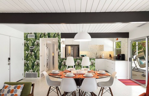 Sunmor Casa | Plaimor Palms - Classic Remodeled Mid-Century Alexander!
