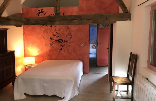 Bazancourt Cama Y Desayuno | Plain Pied Dépendance Chez L'habitant