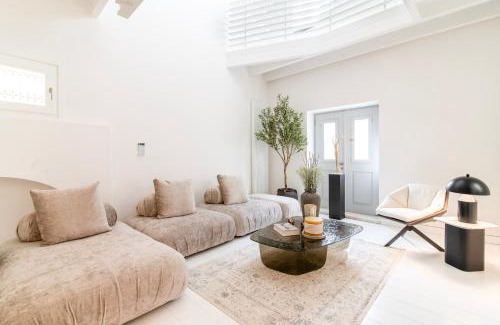 Plaka Villa | Plaka Villa with Epic Acropolis Views